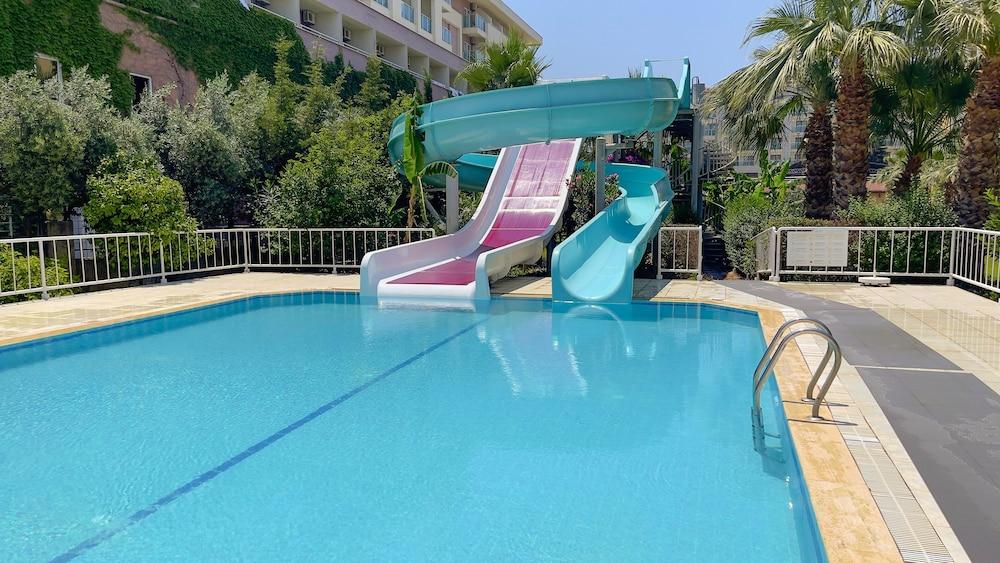 Hotel Titan Garden Ultra All Inclusive Konaklı Exterior foto